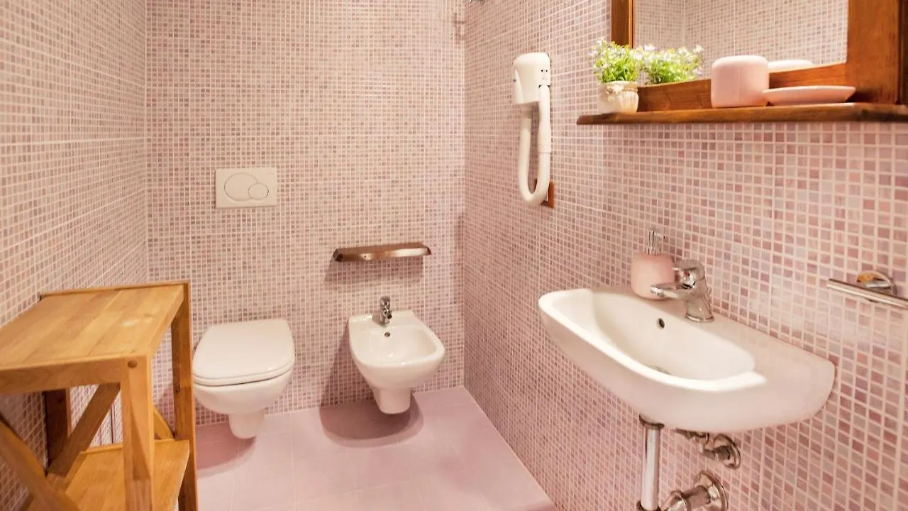 Welcomely - Guesthouse Kadossene Alghero 0*,  Italia